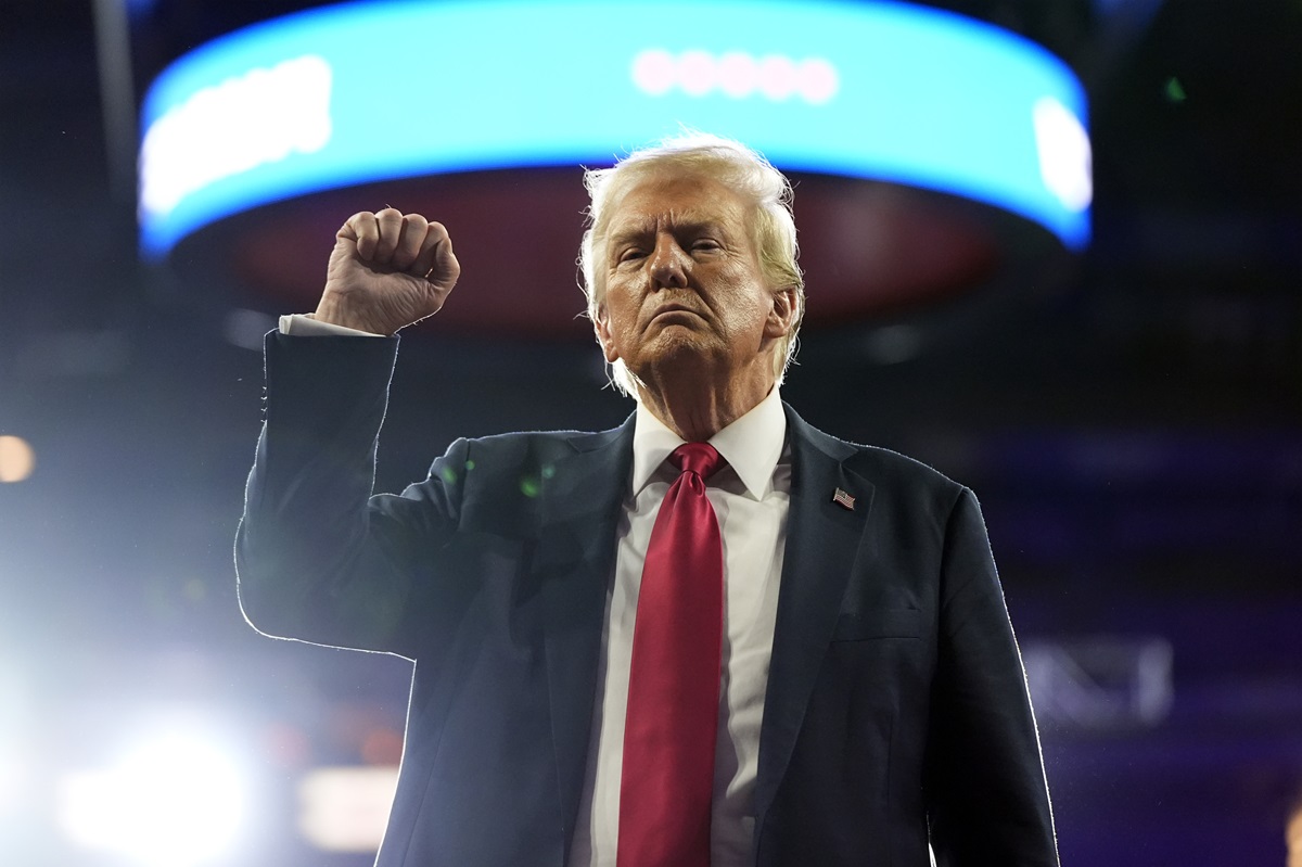 Trump è il re dei bitcoin: ora il presidente Usa vuole acquistare una piattaforma di criptovalute Trump è il re dei bitcoin: ora il presidente Usa vuole acquistare una piattaforma di criptovalute