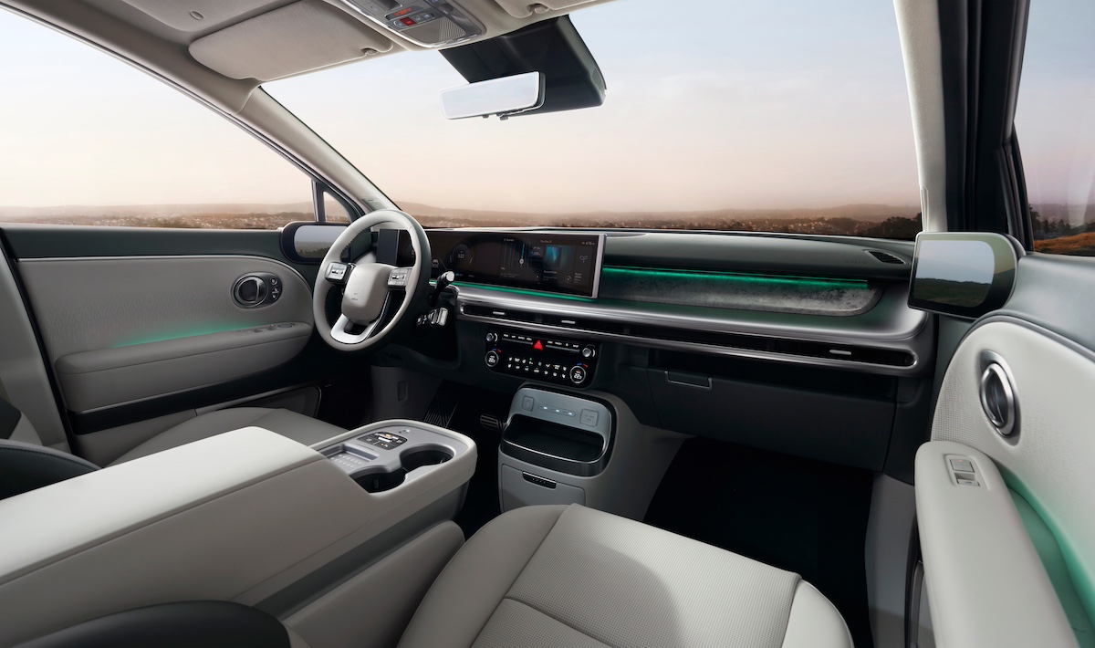 Hyundai IONIQ 9: il SUV eettrico di lusso che ridefinisce spazio, comfort e tecnologia Hyundai IONIQ 9: il SUV eettrico di lusso che ridefinisce spazio, comfort e tecnologia