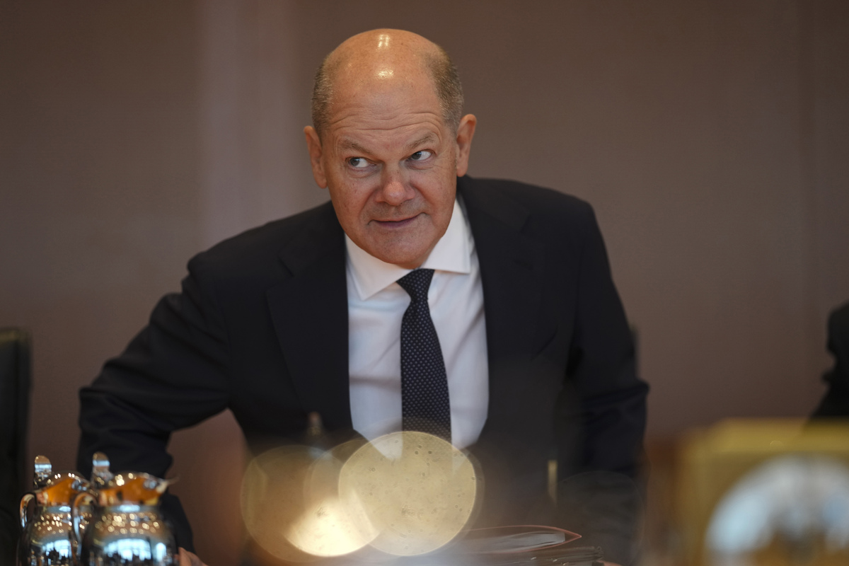 Germania, la Spd resta senza guida. Scholz con consensi ai minimi e Pistorius che si sfila: “Non sono disponibile” Germania, la Spd resta senza guida. Scholz con consensi ai minimi e Pistorius che si sfila: “Non sono disponibile”