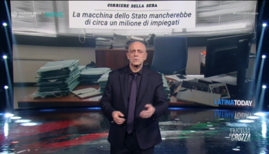 Maurizio Crozza sui dipendenti pubblici: “Come Orsi marsicani, sempre meno e non si riproducono più” | VIDEO