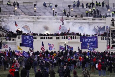 Assalto a Capitol Hill, il procuratore speciale archivia le accuse contro Donald Trump
