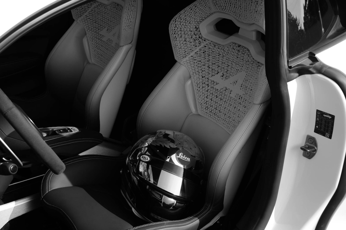 Alpine A110 Monochromatic: l’arte in bianco e nero di Mathieu Cesar Alpine A110 Monochromatic: l’arte in bianco e nero di Mathieu Cesar