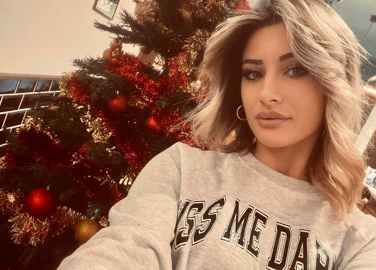 Addio alla pescivendola più bella d’Italia, a Roma c’è la barbiera più bella d’Italia e lavora alla Garbatella