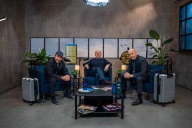 “Mia moglie dice che sono come Berlusconi. La vendita di Unieuro…” – Oscar Farinetti a tutto campo nel podcast di Joe Bastianich e Tommaso Mazzanti