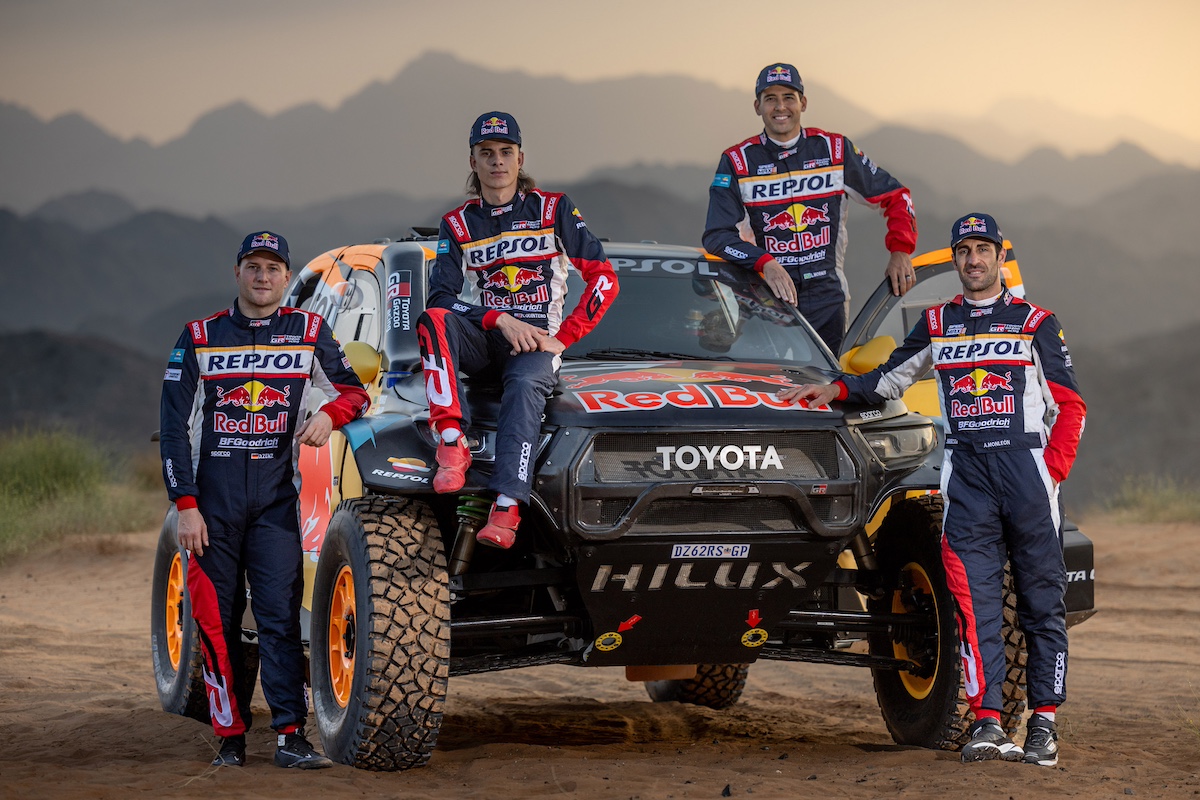 Toyota Gazoo Racing pronta per la Dakar 2025: un mix di esperienza e innovazione per affrontare la sfida