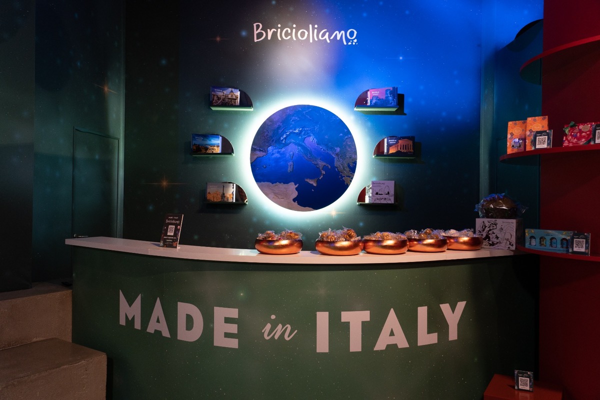 Amazon apre un pop-up store a Milano: tra IA e Made in Italy, così parte la corsa al Black Friday Amazon apre un pop-up store a Milano: tra IA e Made in Italy, così parte la corsa al Black Friday