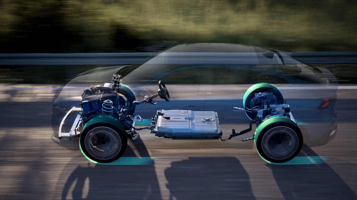 Renault E-TECH 4×4 300 CV: il “super-ibrido” che ridefinisce il segmento SUV