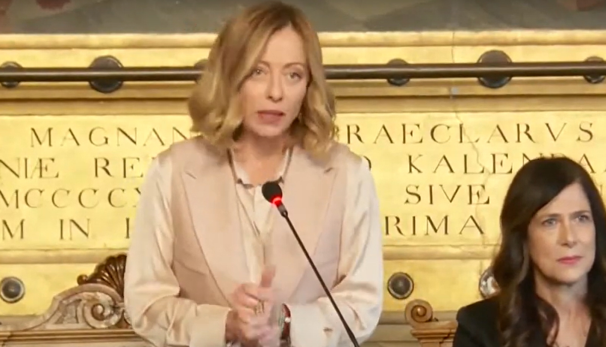 Meloni chiama Ghio dopo la denuncia per violenza. La consigliera: “Faccia qualcosa” Meloni chiama Ghio dopo la denuncia per violenza. La consigliera: “Faccia qualcosa”