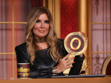 Selvaggia Lucarelli, il giallo degli spot sospetti di gioielli e vestiti. Gli stessi di Ballando con le Stelle