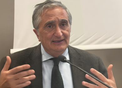 L’intelligenza artificiale non è a rischio zero: dati rubati e allucinazioni del sistema. L’importanza della responsabilità civile