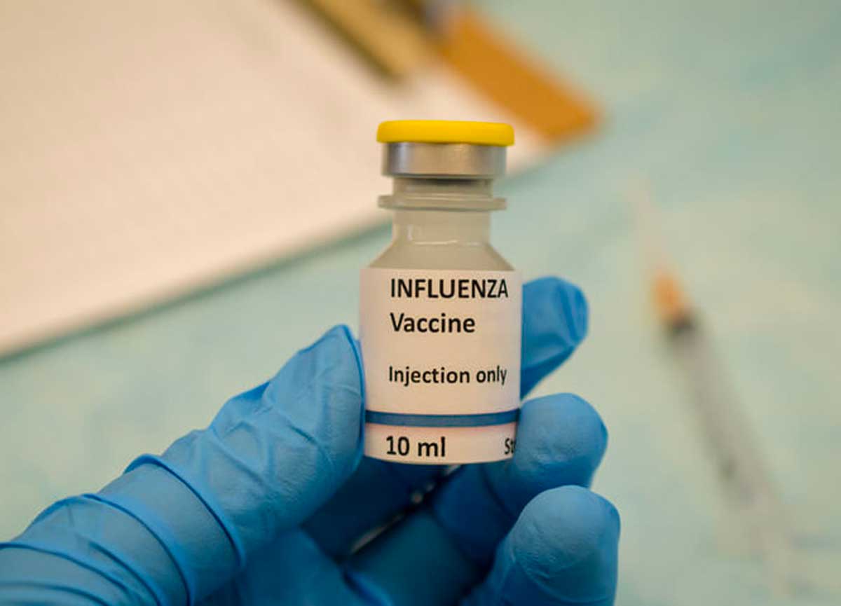 Covid, influenza e polmonite: Regione Lazio invita a vaccinarsi ma i vaccini non ci sono. La beffa: Asl Rm2 li ha finiti Covid, influenza e polmonite: Regione Lazio invita a vaccinarsi ma i vaccini non ci sono. La beffa: Asl Rm2 li ha finiti