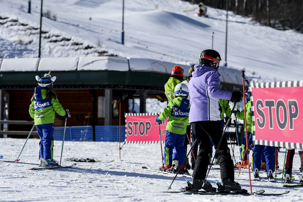 Vacanze sulla neve? Un lusso per pochi. Via alla stagione sciistica, dal Trentino alla Sicilia: oltre 100 euro al giorno per uno skipass Vacanze sulla neve? Un lusso per pochi. Via alla stagione sciistica, dal Trentino alla Sicilia: oltre 100 euro al giorno per uno skipass