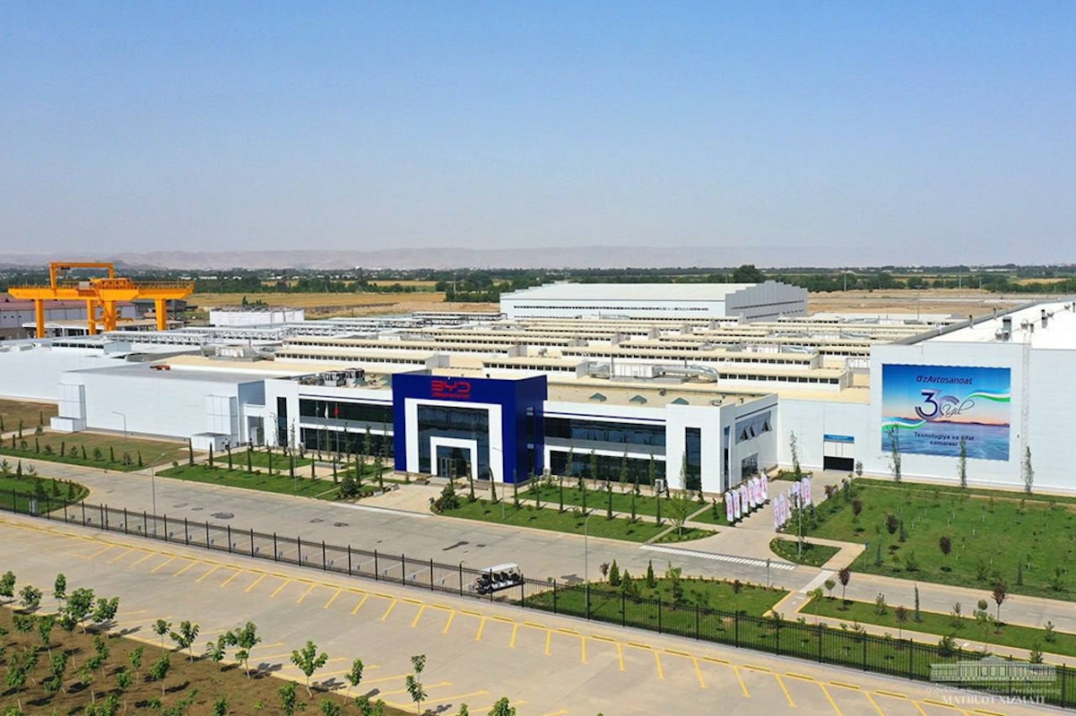 BYD e SAIC Maxus: Pressione sui fornitori per il taglio dei costi nella guerra dei prezzi cinesi BYD e SAIC Maxus: Pressione sui fornitori per il taglio dei costi nella guerra dei prezzi cinesi