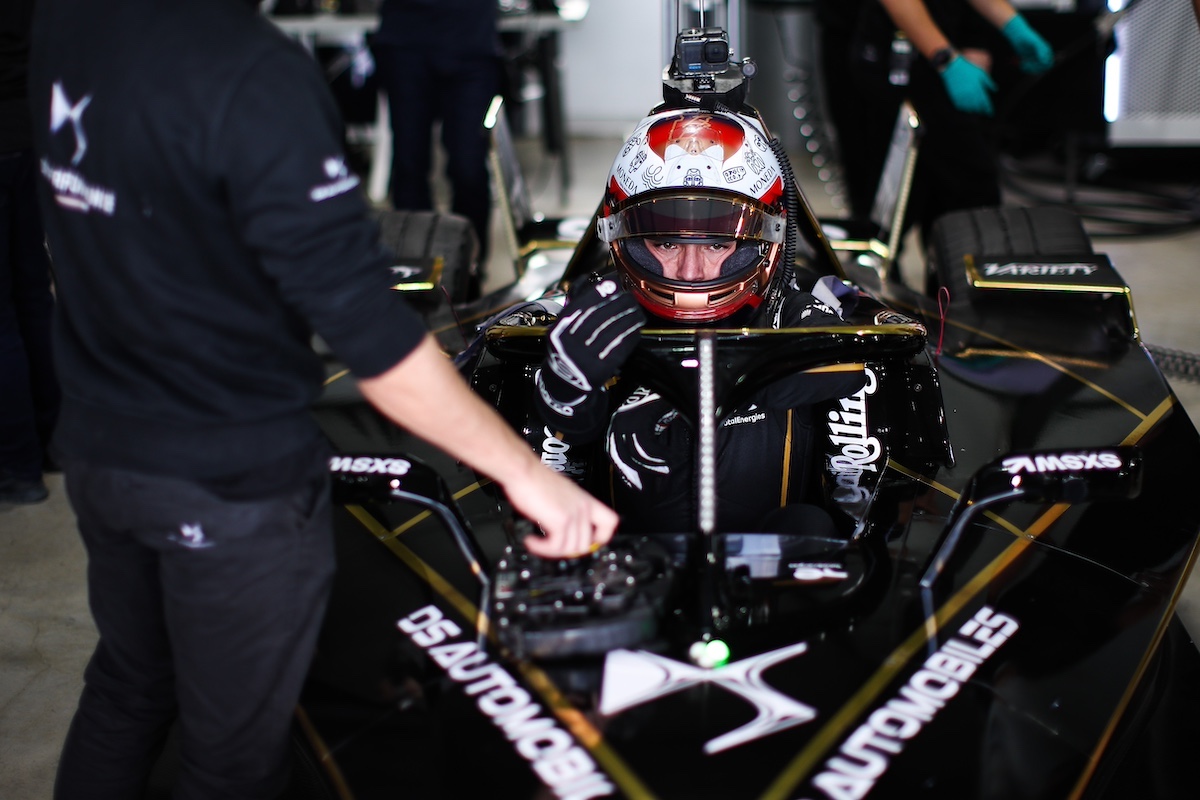 Nico Pino completa il programma Young Driver di DS Performance con la DS E-TENSE FE25 Nico Pino completa il programma Young Driver di DS Performance con la DS E-TENSE FE25