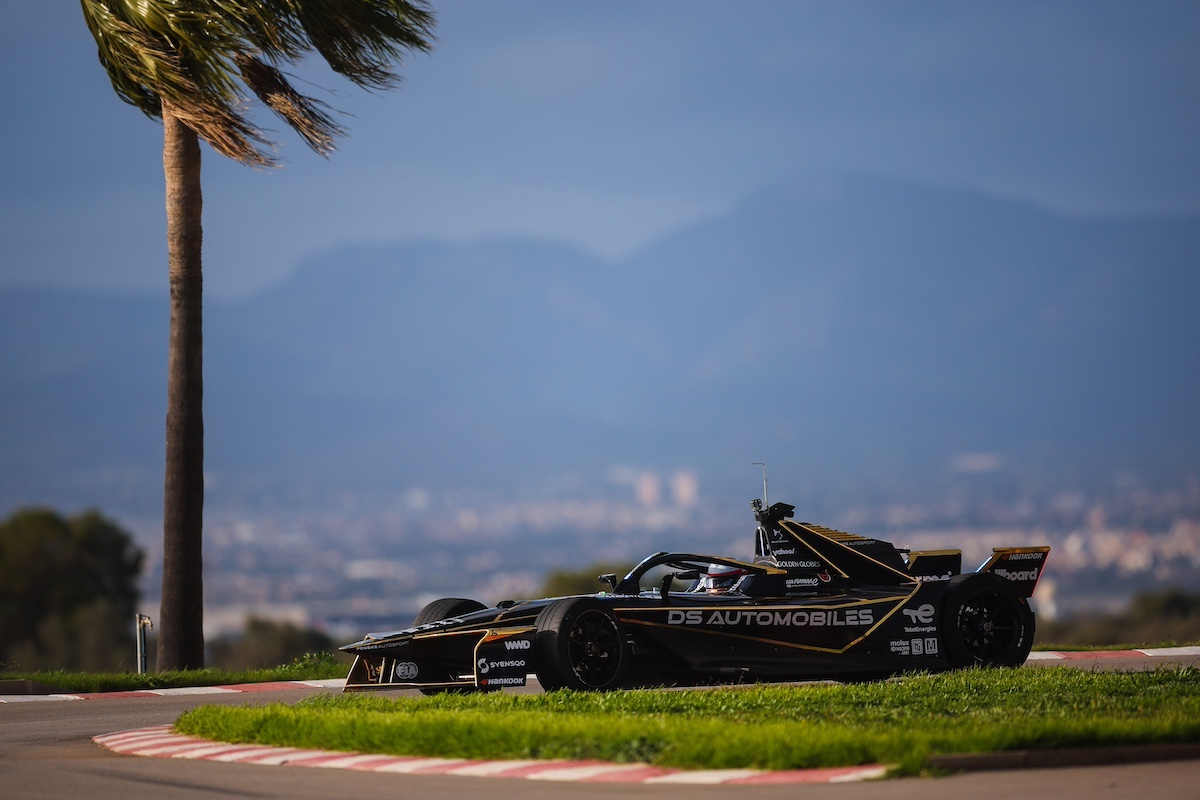 Nico Pino completa il programma Young Driver di DS Performance con la DS E-TENSE FE25 Nico Pino completa il programma Young Driver di DS Performance con la DS E-TENSE FE25