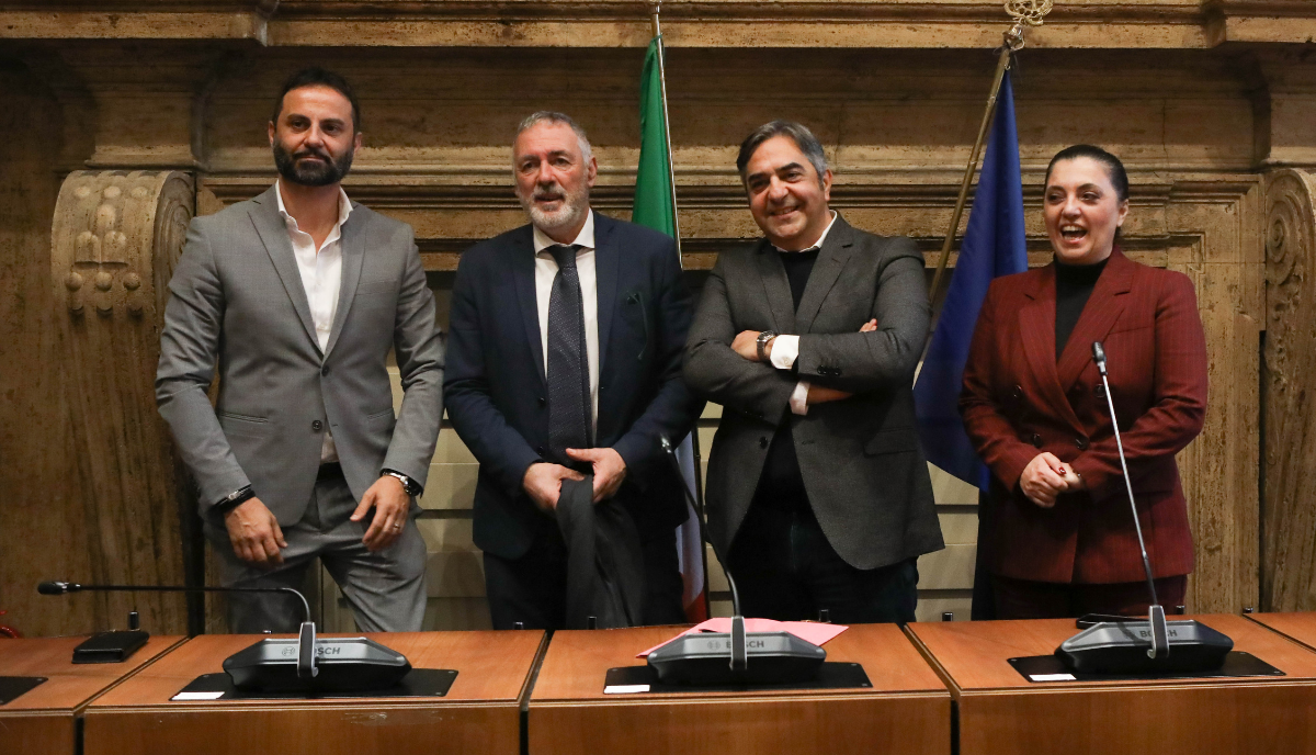 Entrobordo, presentato a Terni il primo “Tavolo della Produttività” per il rilancio delle PMI Entrobordo, presentato a Terni il primo “Tavolo della Produttività” per il rilancio delle PMI