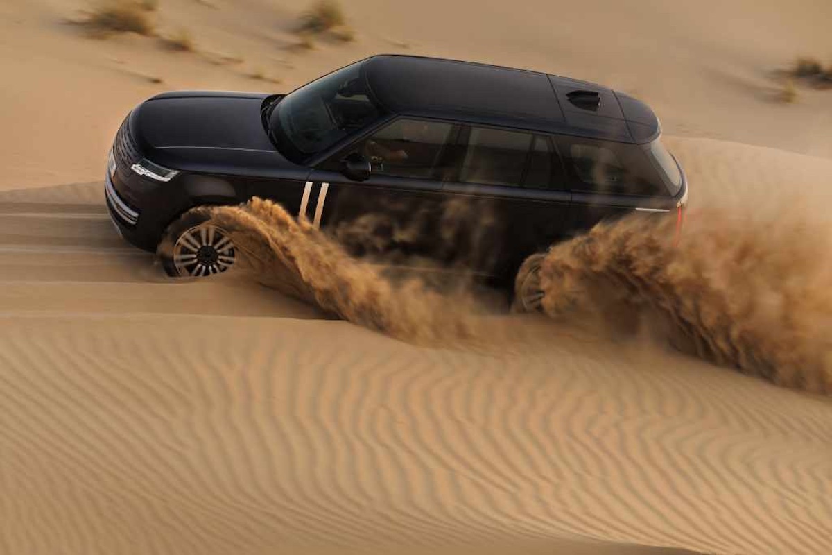 Range Rover Electric: il SUV di lusso che domina il deserto nei test più Estremi Range Rover Electric: il SUV di lusso che domina il deserto nei test più Estremi