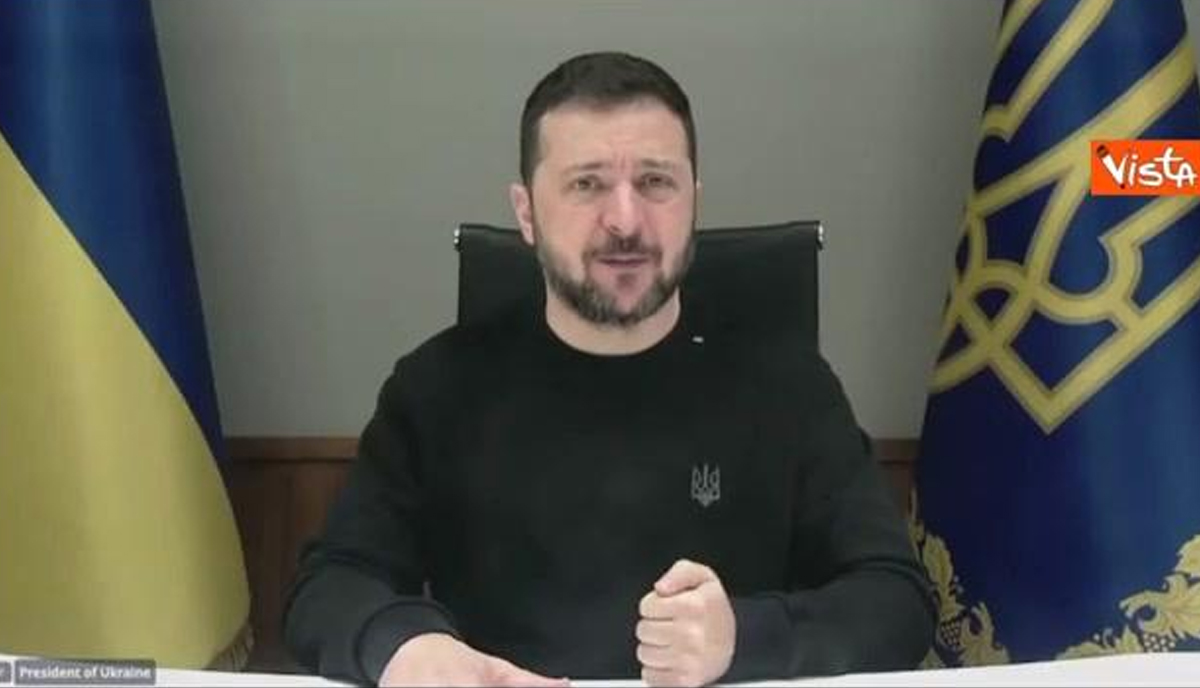 Ucraina, Zelensky: “Pronti alla tregua con Mosca, con Kiev sotto l’ombrello Nato” Ucraina, Zelensky: “Pronti alla tregua con Mosca, con Kiev sotto l’ombrello Nato”