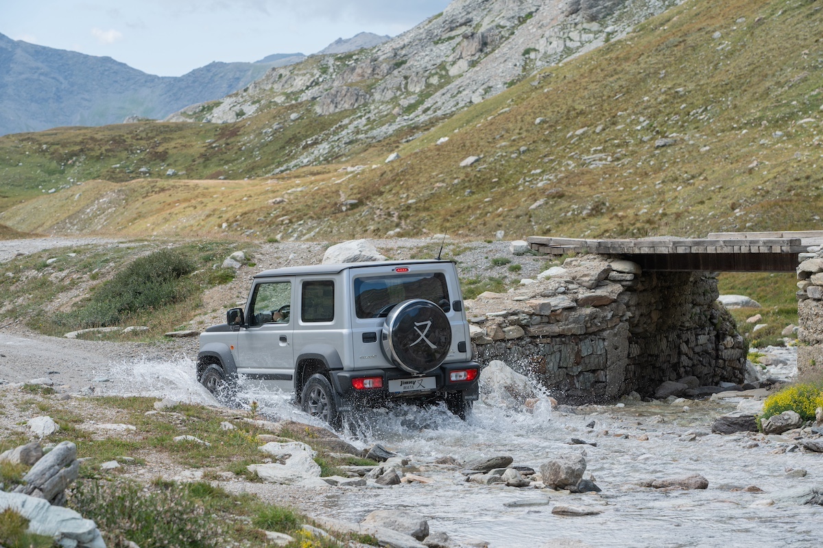 Suzuki Jimny Mata: l’edizione limitata diventa un’icona da collezione Suzuki Jimny Mata: l’edizione limitata diventa un’icona da collezione