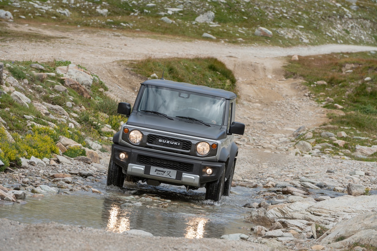 Suzuki Jimny Mata: l’edizione limitata diventa un’icona da collezione Suzuki Jimny Mata: l’edizione limitata diventa un’icona da collezione