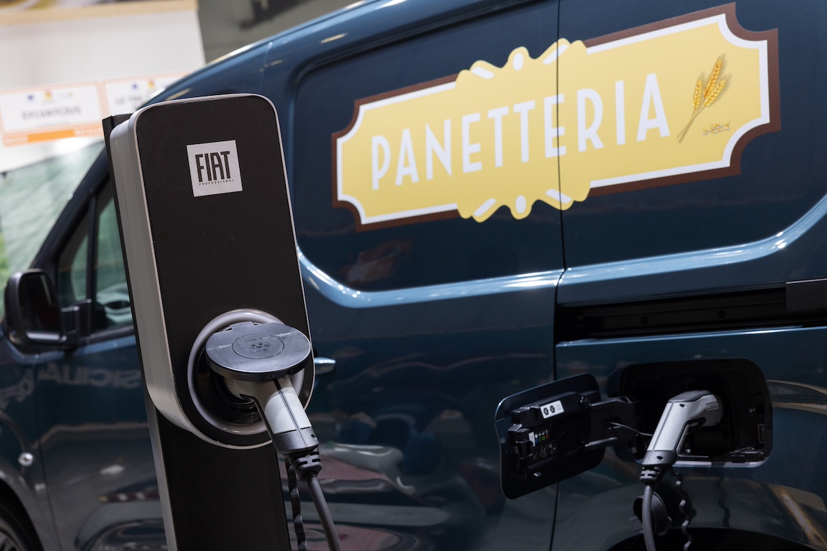 FIAT Professional protagonista a “Artigiano in Fiera” 2024: veicoli al servizio degli artigiani