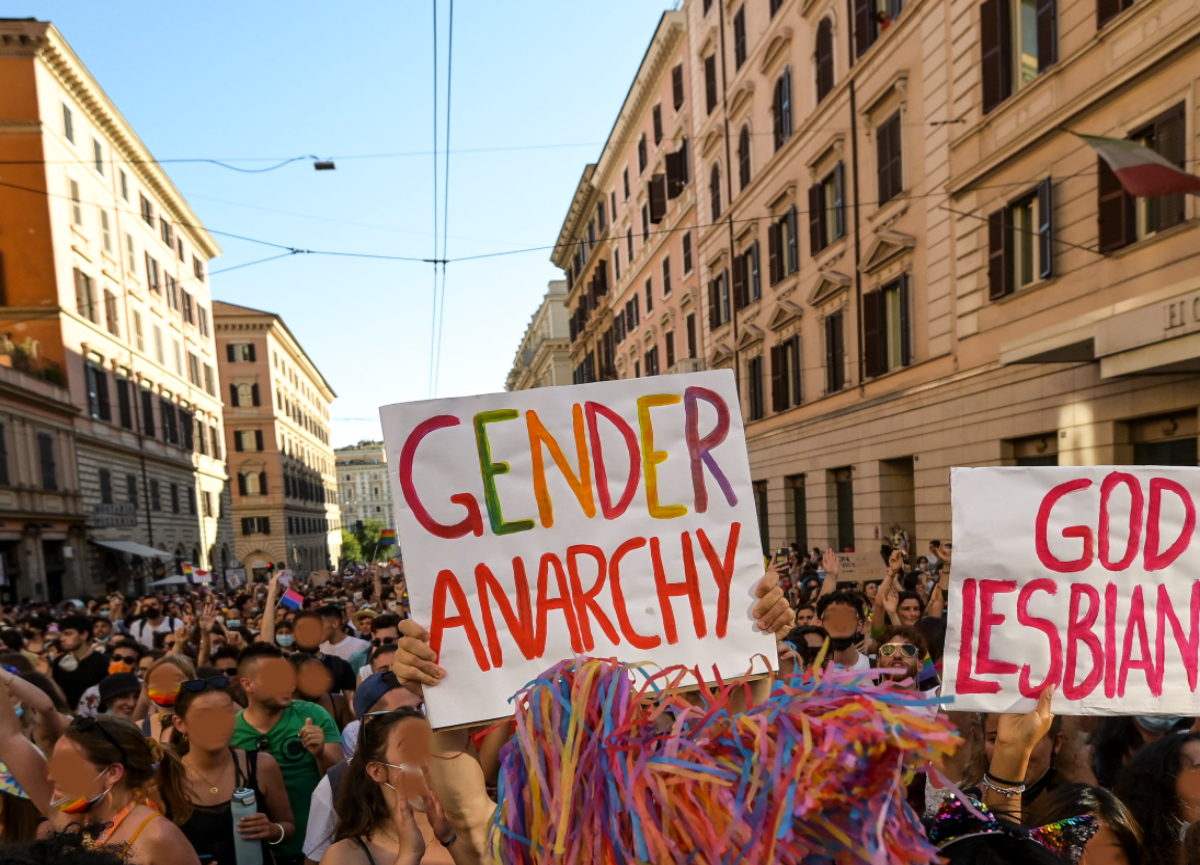 Equality Act, svolta in Uk: la Suprema Corte deciderà il significato legale di “donna” per le persone transgender Equality Act, svolta in Uk: la Suprema Corte deciderà il significato legale di “donna” per le persone transgender