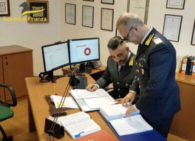 Diplomi facili: era ai domiciliari per droga in Toscana ma risultava presenta ai corsi di formazione di Regione Lazio a Velletri e Latina