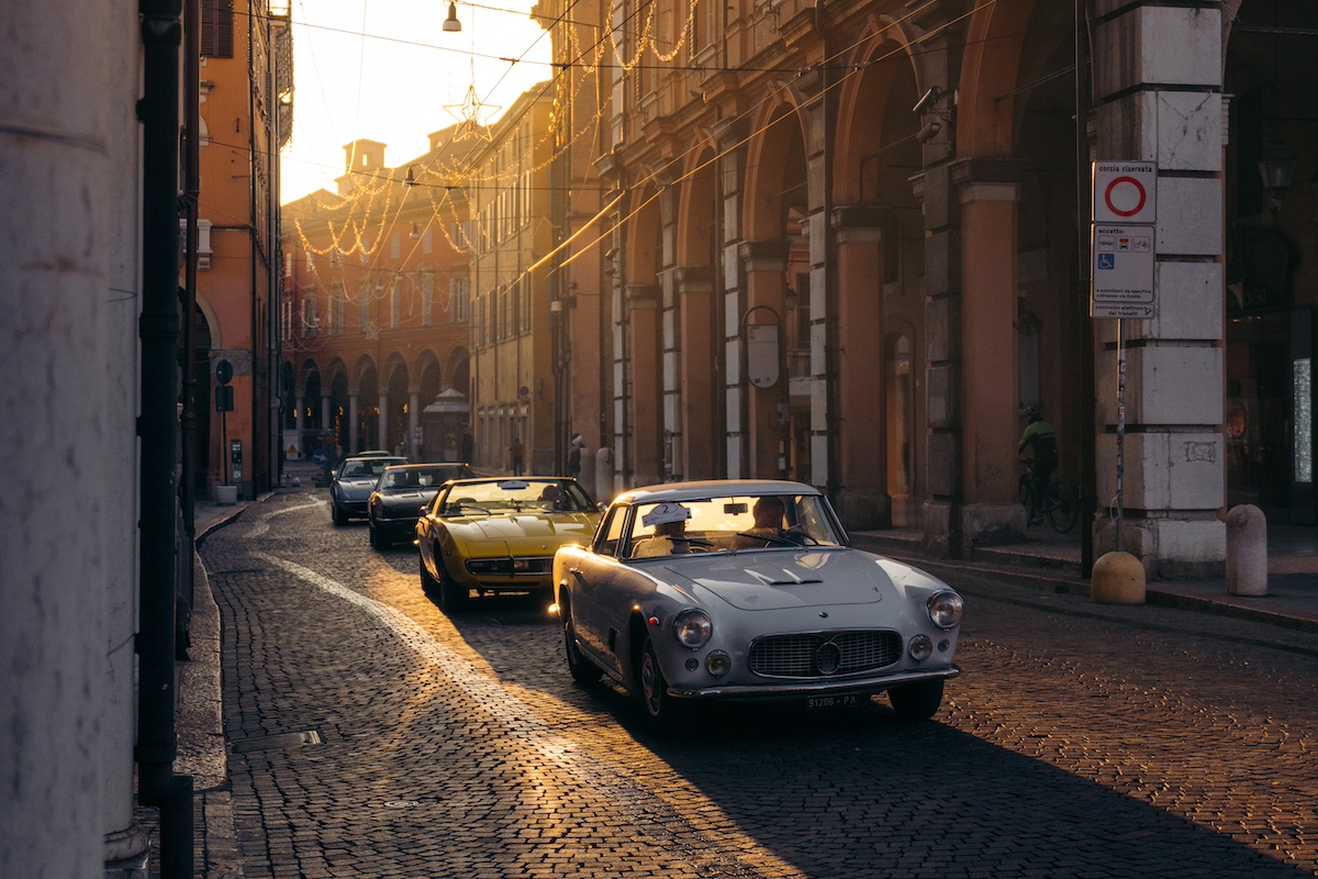 Maserati celebra i 110 anni con la Tridente Experience: un omaggio alla storia e al lusso Maserati celebra i 110 anni con la Tridente Experience: un omaggio alla storia e al lusso