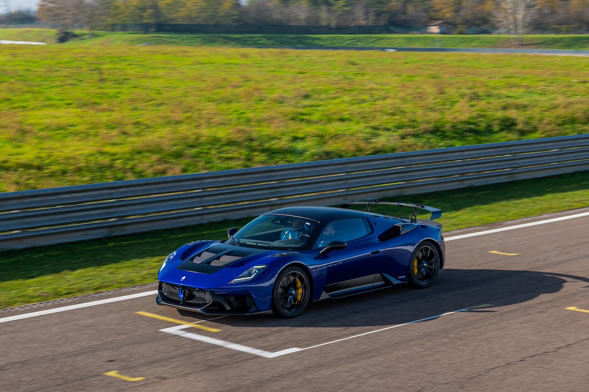 Maserati celebra i 110 anni con la Tridente Experience: un omaggio alla storia e al lusso Maserati celebra i 110 anni con la Tridente Experience: un omaggio alla storia e al lusso