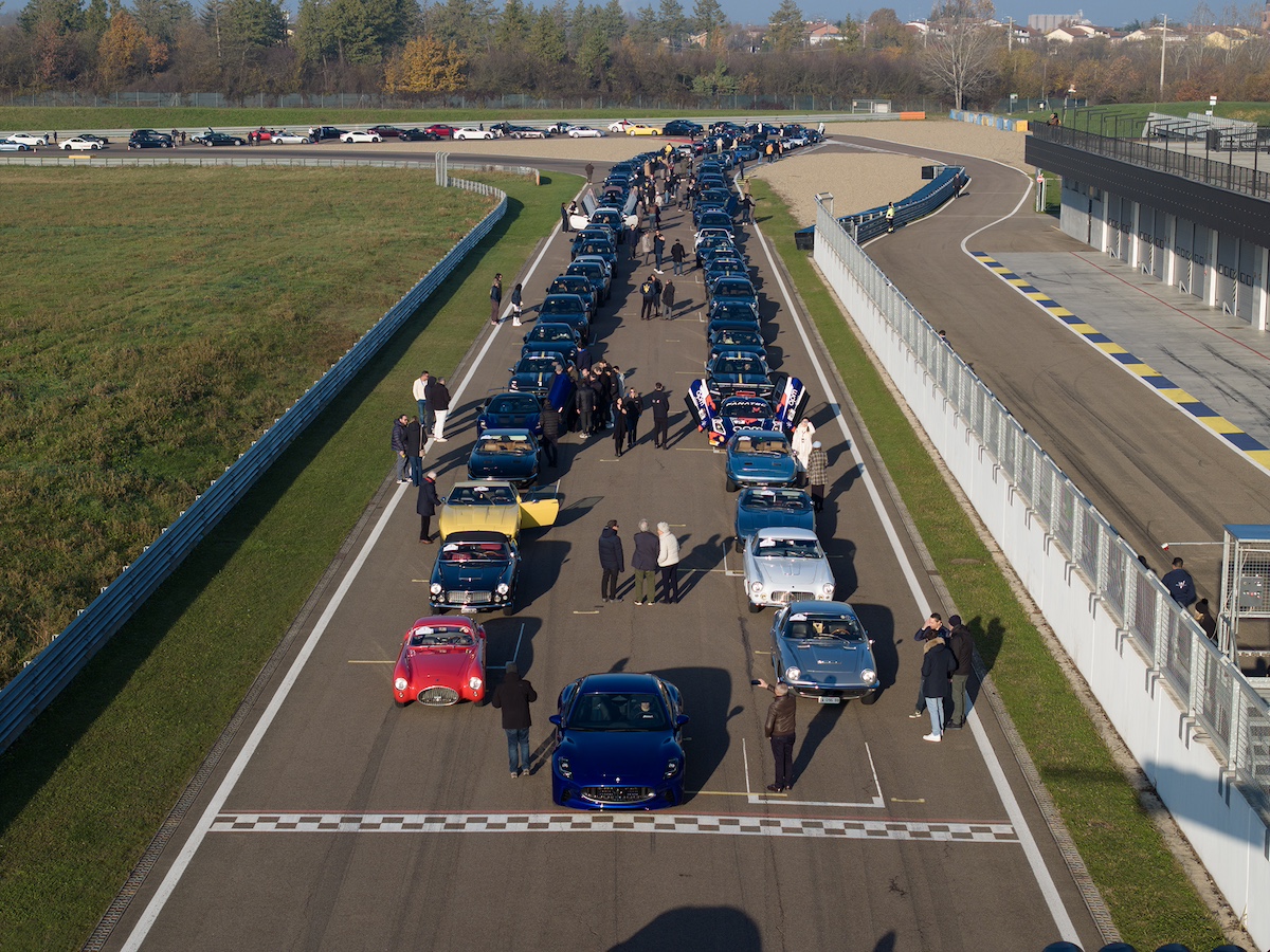 Maserati celebra i 110 anni con la Tridente Experience: un omaggio alla storia e al lusso Maserati celebra i 110 anni con la Tridente Experience: un omaggio alla storia e al lusso