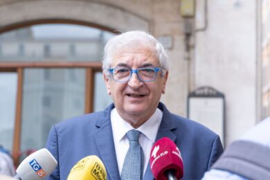 Chi è Tommaso Foti, dai primi passi in An ai vertici di FdI: il ritratto del neo ministro tra segreti e passioni (calcistiche)