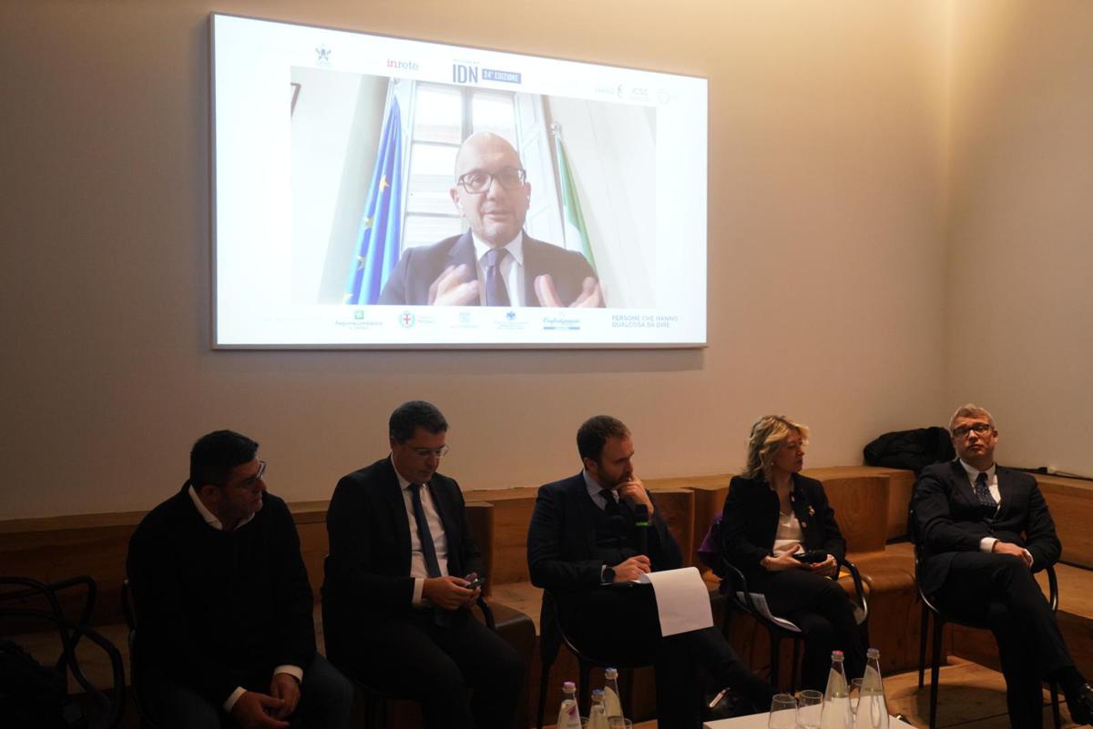 Le sfide future dello sviluppo economico a Italia Direzione Nord Le sfide future dello sviluppo economico a Italia Direzione Nord