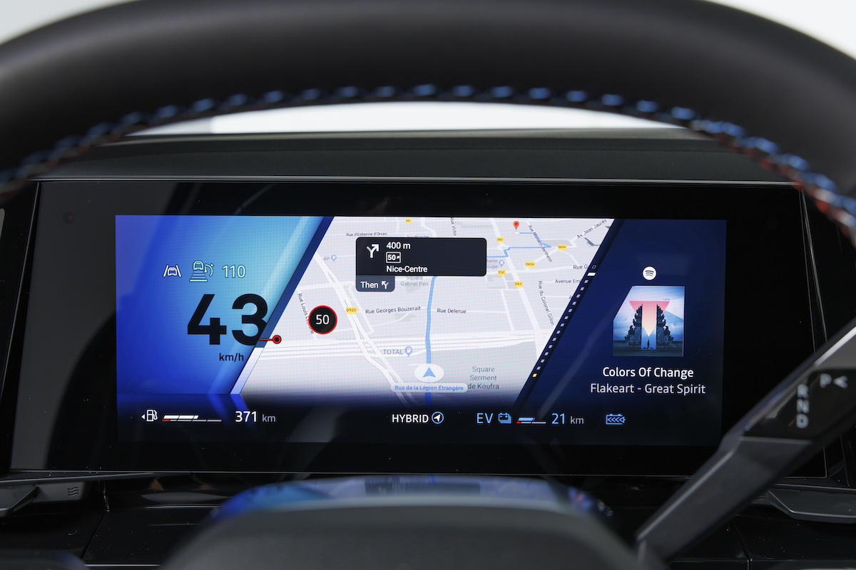 Nuovo Renault Rafale: le tecnologie di bordo che fanno la differenza
