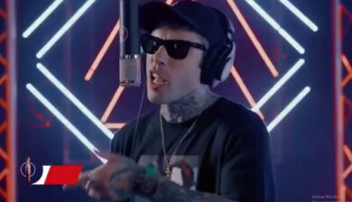 Fedez al vetriolo contro tutti, da Ferragni a Beppe Sala, da Corona a Muschio Selvaggio: il video del dissing