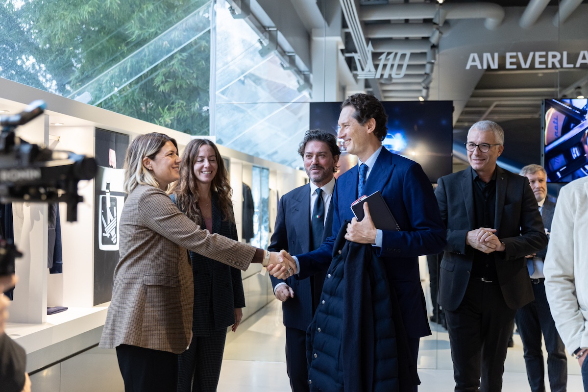 John Elkann incontra le persone di Maserati nella storica sede di Modena John Elkann incontra le persone di Maserati nella storica sede di Modena