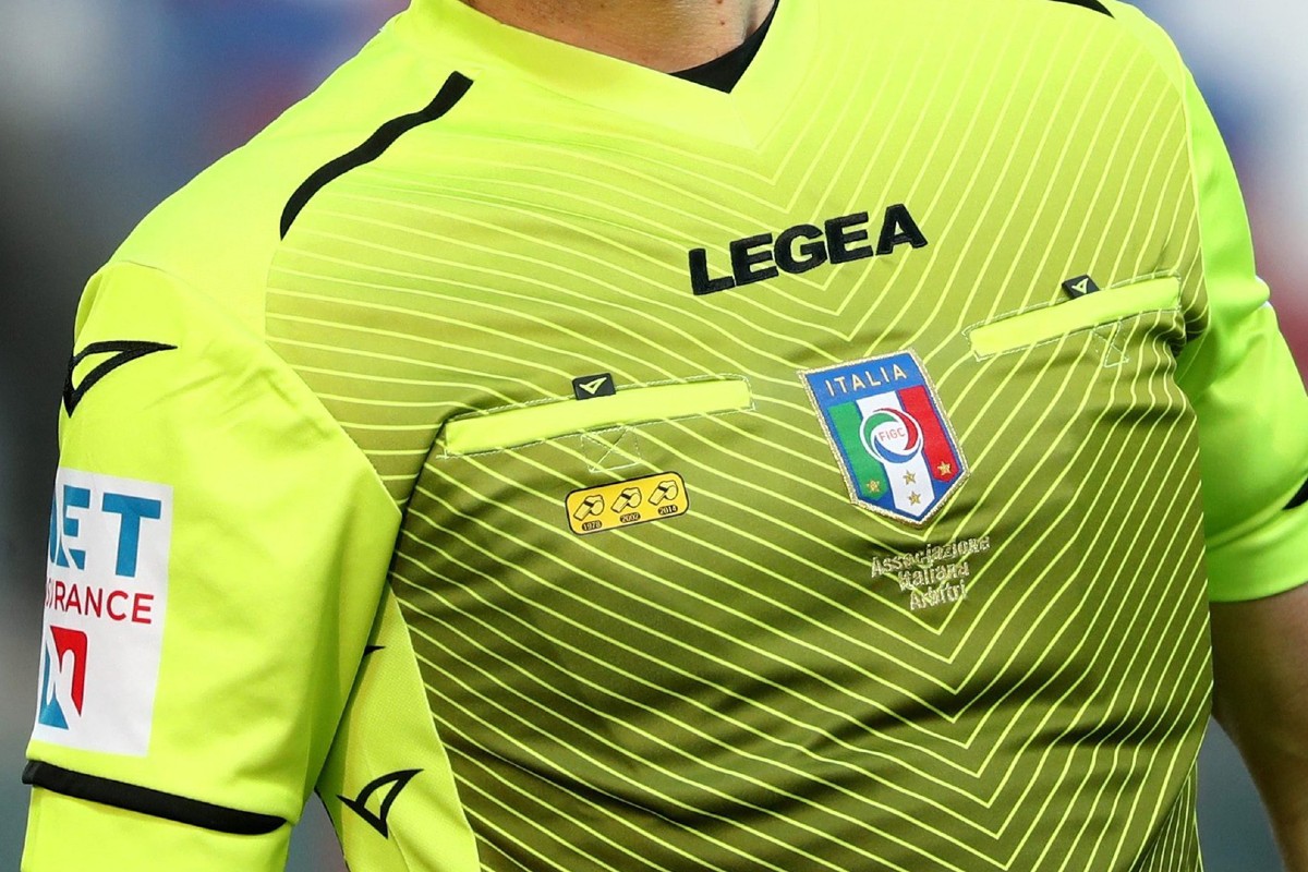 Calciatore espulso e squalificato accusa: “L’arbitro mi ha augurato un tumore” Calciatore espulso e squalificato accusa: “L’arbitro mi ha augurato un tumore”
