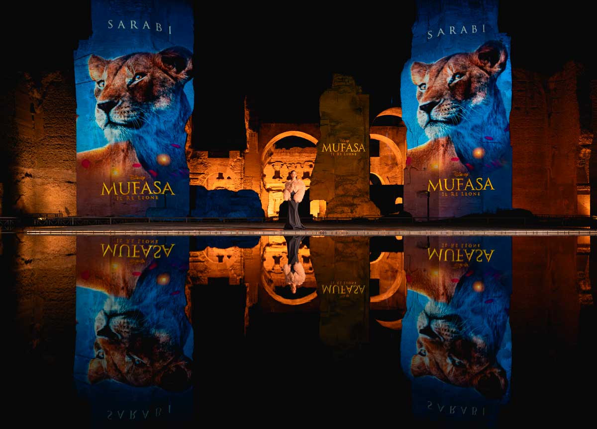 Il Re Leone a passeggio per le Terme di Caracalla: la magia del cinema diventa uno show immersivo. Il video Il Re Leone a passeggio per le Terme di Caracalla: la magia del cinema diventa uno show immersivo. Il video