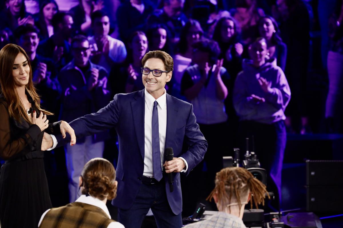 Ascolti tv, This is Me? Silvia Toffanin distrugge Rai1. Amadeus (La Corrida) e Cazzullo su La7 da favola.. Top e Flop Auditel Ascolti tv, This is Me? Silvia Toffanin distrugge Rai1. Amadeus (La Corrida) e Cazzullo su La7 da favola.. Top e Flop Auditel