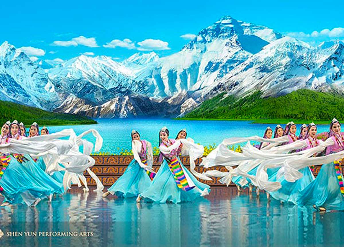 Chi sono i ballerini cinesi che hanno sedotto la Capitale. Lo show Shen Yun incanta e fa il tutto esaurito al Teatro dell’Opera