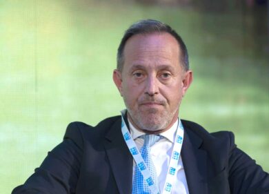 Regione Lazio, Francesco Rocca è Babbo Natale: 1 mln e 100 mila euro per mercatini e sagre. Da spendere entro il 6 gennaio