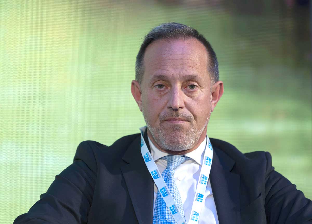 Regione Lazio, Francesco Rocca è Babbo Natale: 1 mln e 100 mila euro per mercatini e sagre. Da spendere entro il 6 gennaio Regione Lazio, Francesco Rocca è Babbo Natale: 1 mln e 100 mila euro per mercatini e sagre. Da spendere entro il 6 gennaio