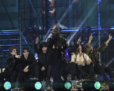 Mimì Caruso, chi è la vincitrice di X Factor 2024: con Mina-Lucio Dalla ha emozionato, con il brano di Madame stravinto / VIDEO