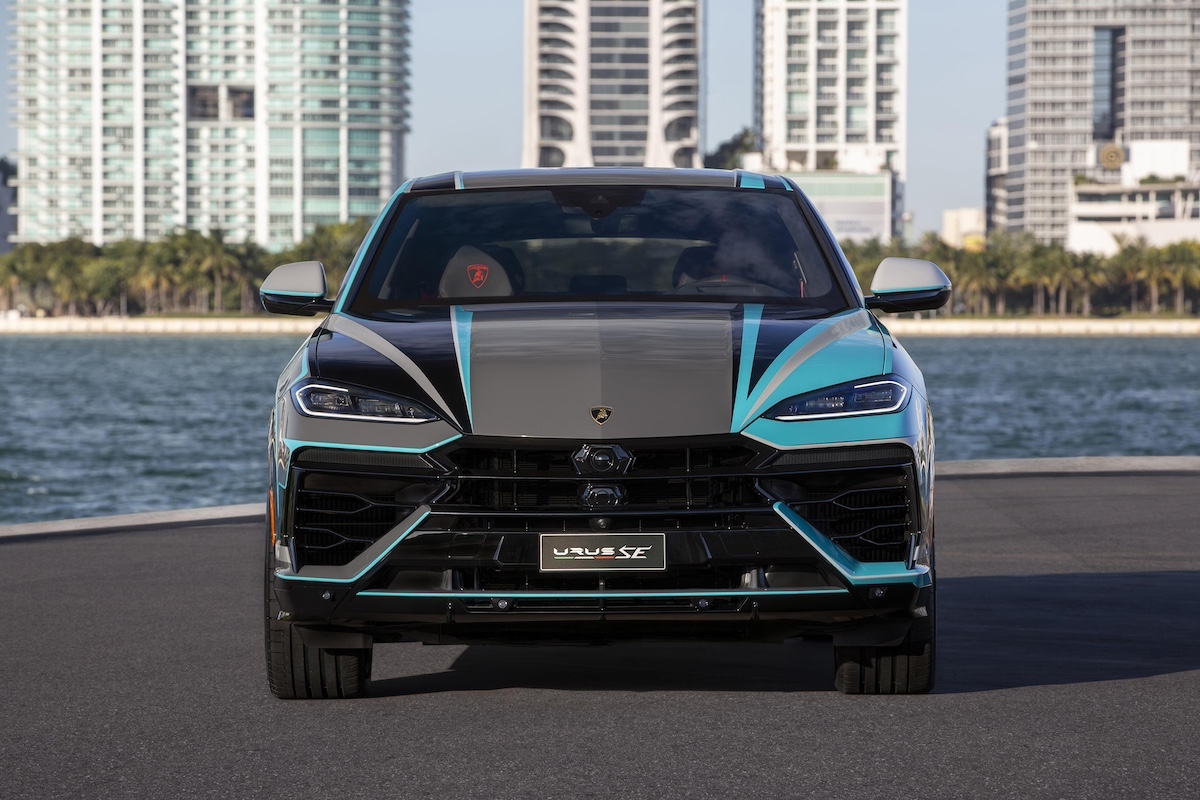 Lamborghini Urus SE Ad Personam: il super SUV ibrido debutta a Miami Lamborghini Urus SE Ad Personam: il super SUV ibrido debutta a Miami