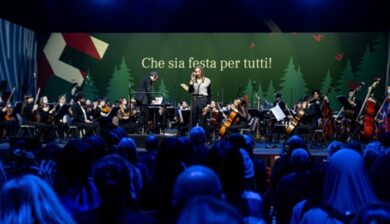 Fondazione Fiera Milano, festa con 600 persone fragili: la sorpresa è un mini-concerto di Ghali