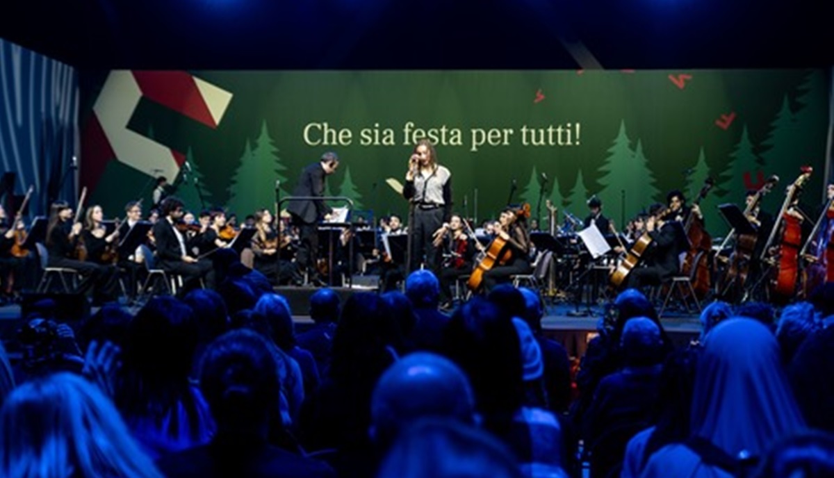 Fondazione Fiera Milano, festa con 600 persone fragili: la sorpresa è un mini-concerto di Ghali Fondazione Fiera Milano, festa con 600 persone fragili: la sorpresa è un mini-concerto di Ghali