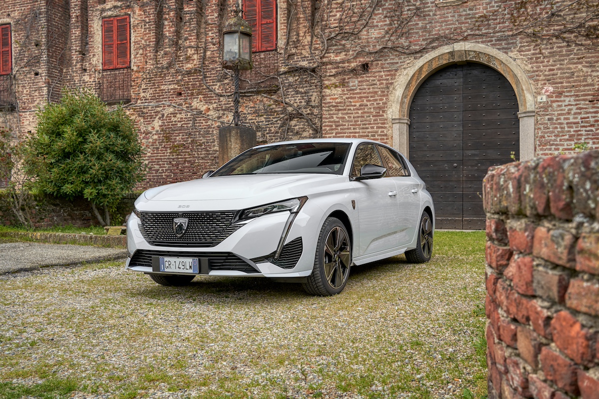 Stellantis: copertura speciale per i serbatoi urea dei veicoli  Euro 6 Peugeot e Citroën