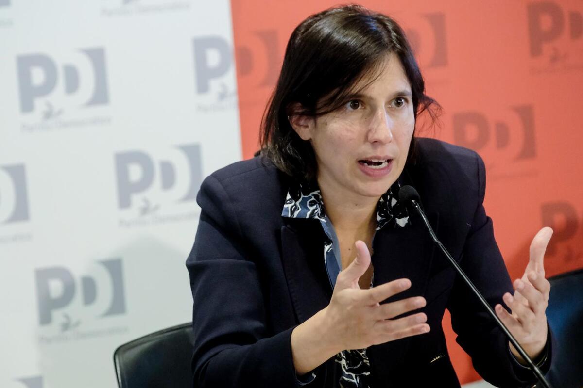 Schlein premier? Salario minimo, accoglienza diffusa di migranti, diritti LGBTQ+, politiche super green. L’Italia della leader Pd Schlein premier? Salario minimo, accoglienza diffusa di migranti, diritti LGBTQ+, politiche super green. L’Italia della leader Pd