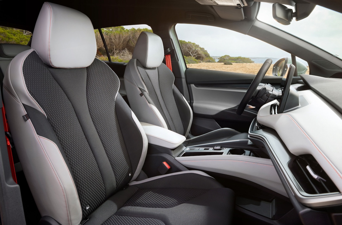 Škoda Elroq: il nuovo SUV elettrico compatto con design modern solid Škoda Elroq: il nuovo SUV elettrico compatto con design modern solid
