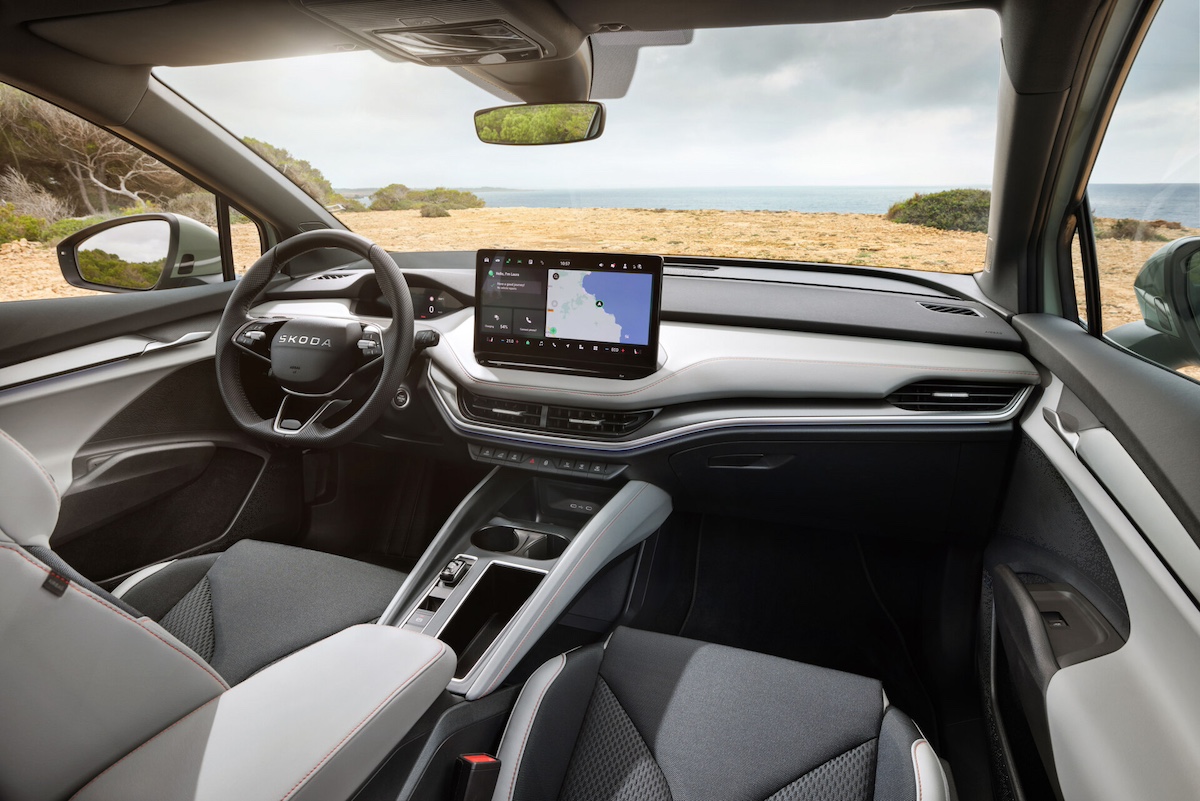Škoda Elroq: il nuovo SUV elettrico compatto con design modern solid Škoda Elroq: il nuovo SUV elettrico compatto con design modern solid