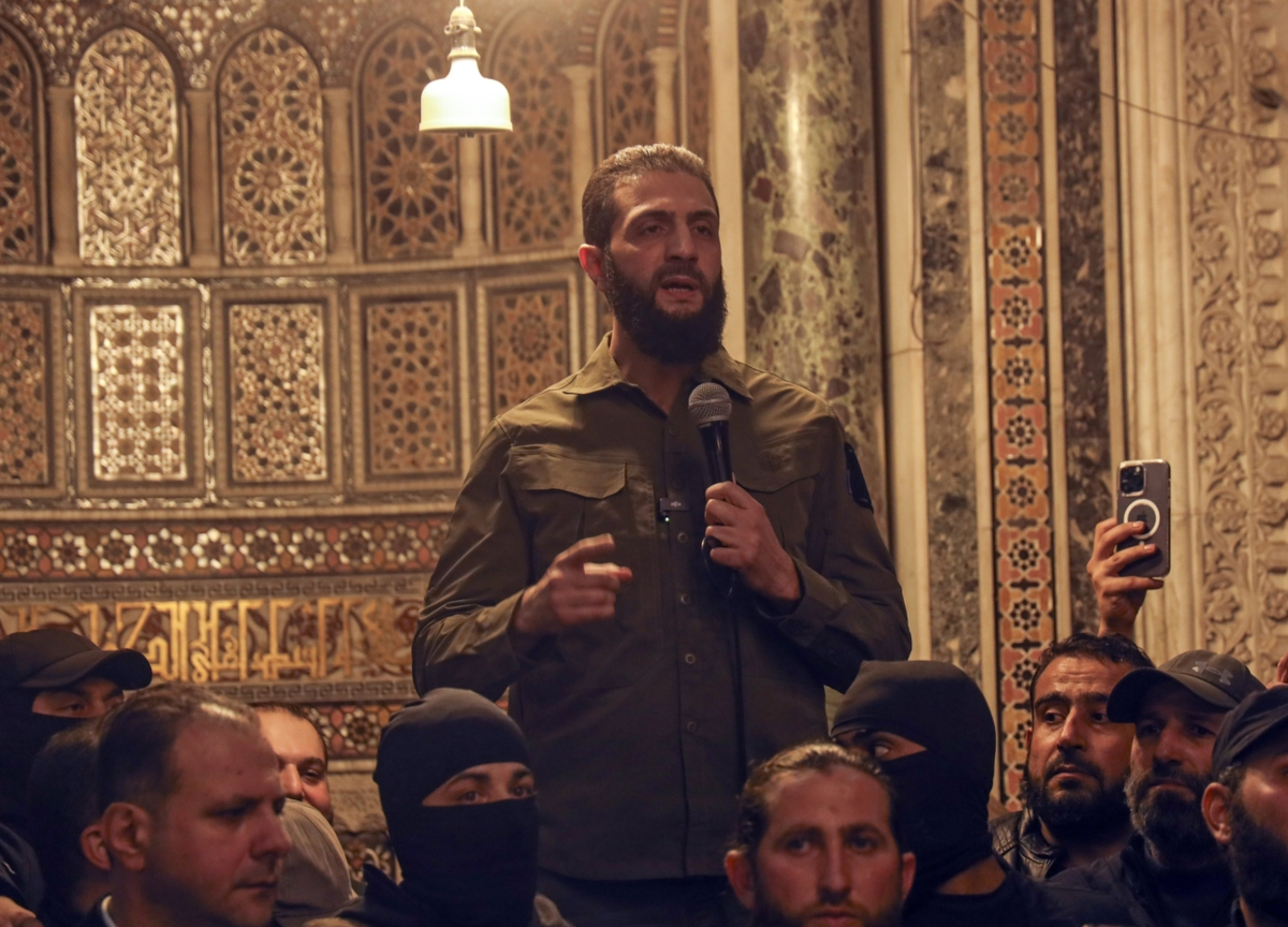 Siria sotto sopra, Mosca: “Assad è al sicuro in Russia”. L’affondo di Khamenei: “Usa e Israele dietro a quanto accaduto: ci sarà più violenza” Siria sotto sopra, Mosca: “Assad è al sicuro in Russia”. L’affondo di Khamenei: “Usa e Israele dietro a quanto accaduto: ci sarà più violenza”
